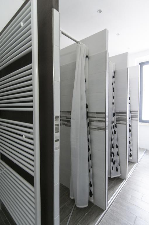 Campione del Garda Surf House Albergue Pieve  Exterior foto