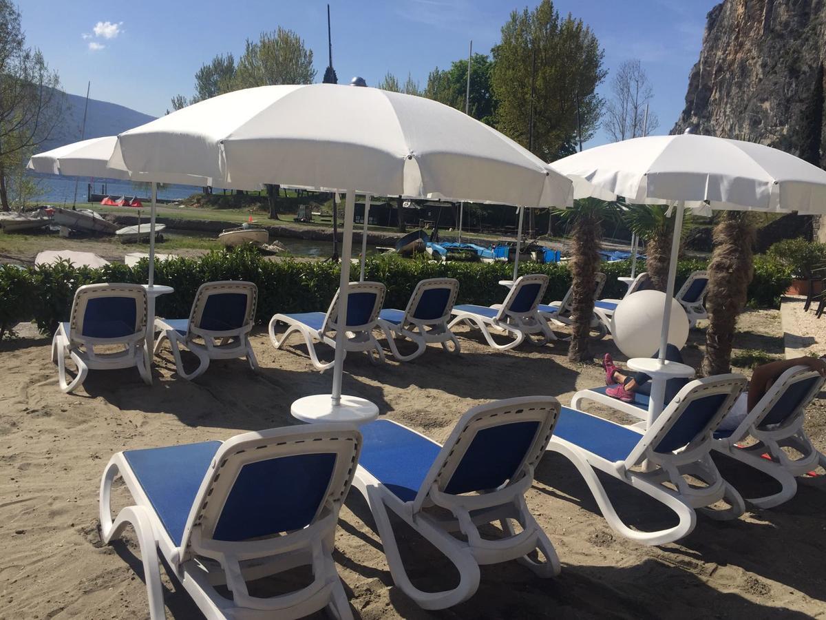 Campione del Garda Surf House Albergue Pieve  Exterior foto